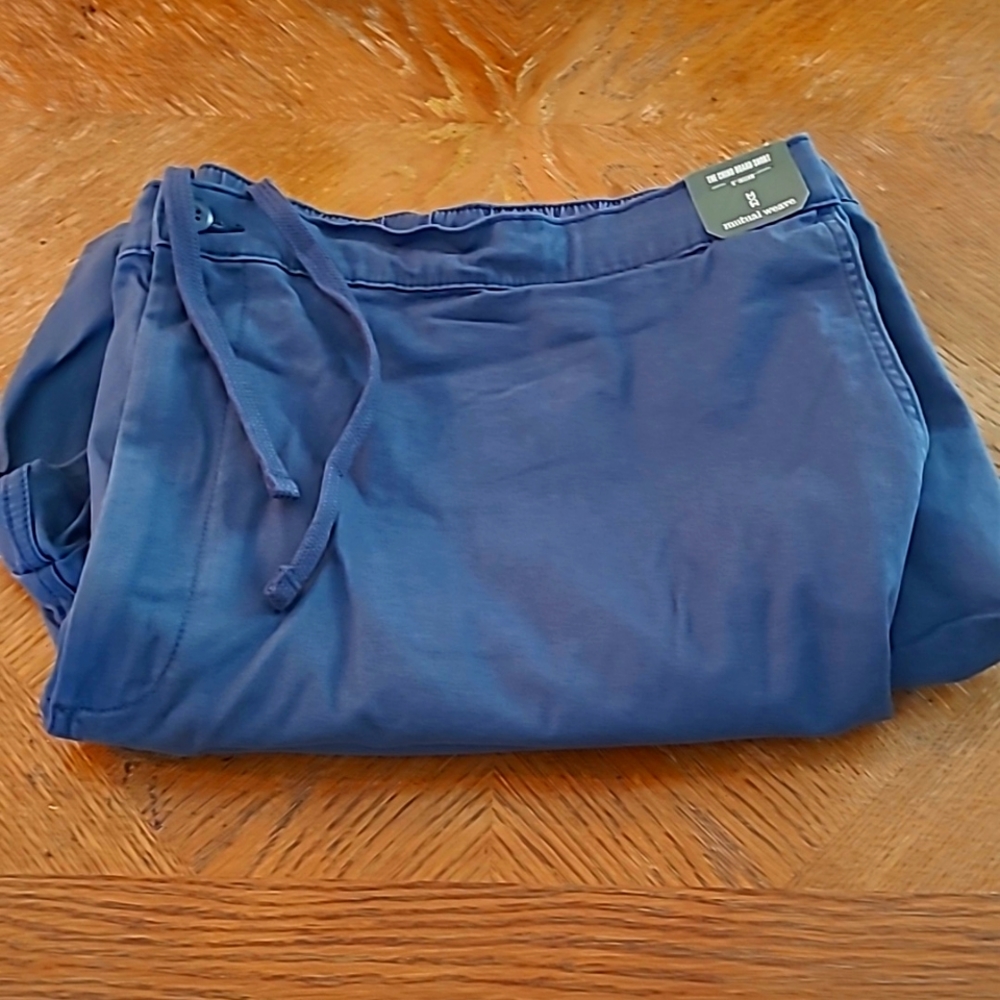 Chyno board short
